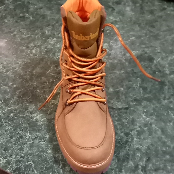 Timberland - Picture 3 of 4